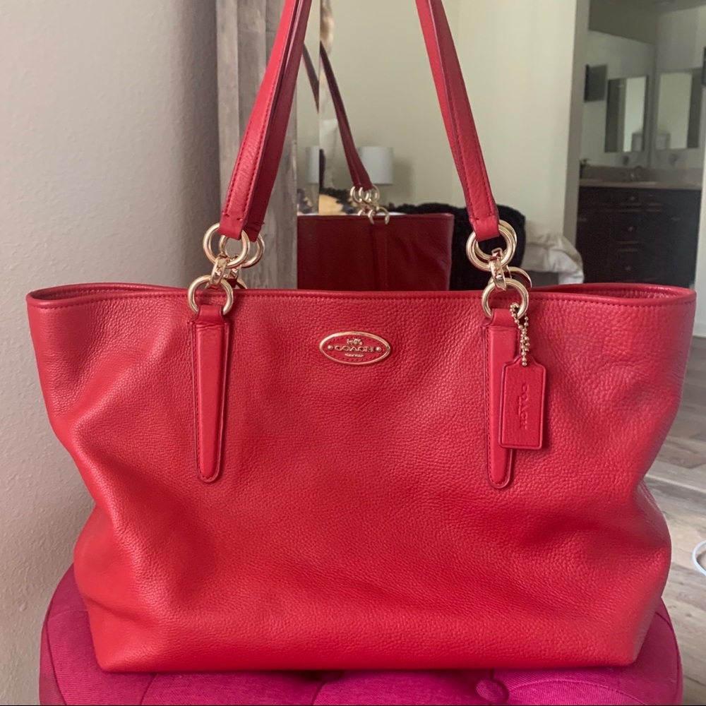 (PERFECT CONDITION) Red Coach Ellis Tote